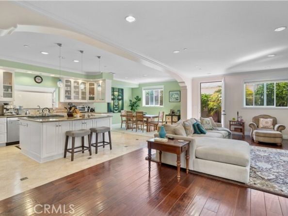 217 S Irena Avenue B, Redondo Beach CA 90277