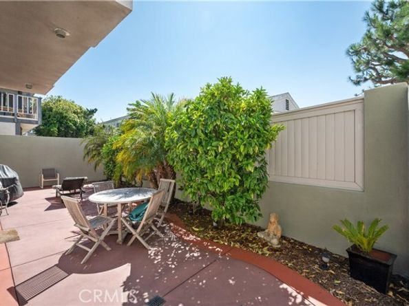 217 S Irena Avenue B, Redondo Beach CA 90277