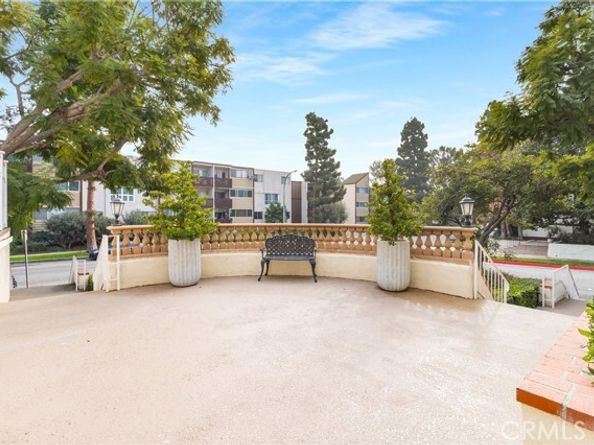 5625 Sumner Way 109, Culver City CA 90230