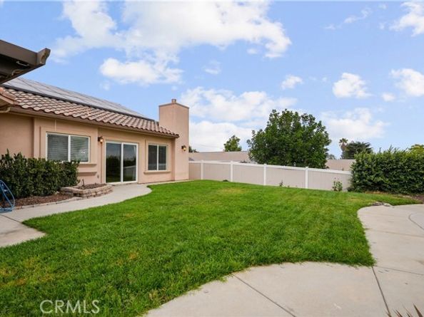 1018 W 15th Street, Upland CA 91786
