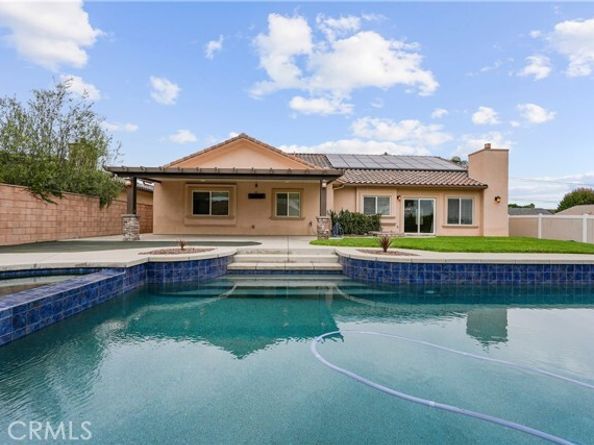1018 W 15th Street, Upland CA 91786