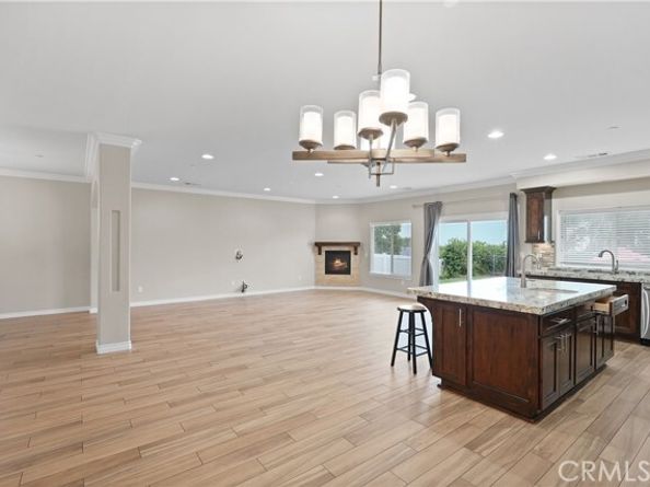 1018 W 15th Street, Upland CA 91786