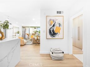 1550 N Laurel Avenue 203, Los Angeles CA 90046