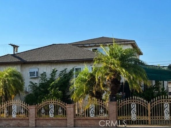 2009 W Vernon, Los Angeles CA 90062