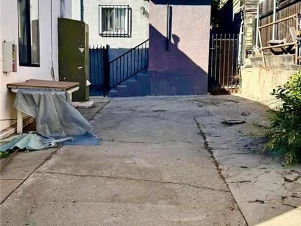 3127 Wabash Avenue, Los Angeles CA 90063
