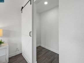 917 60th St, Oakland CA 94608