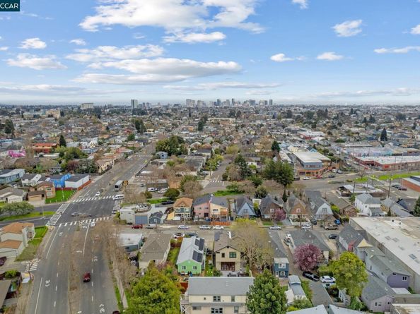 917 60th St, Oakland CA 94608