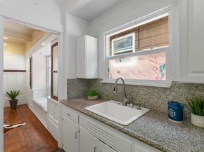 1034 E 21St St, Oakland CA 94606