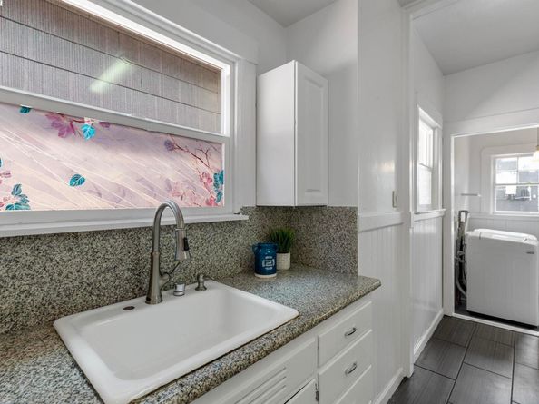 1034 E 21St St, Oakland CA 94606