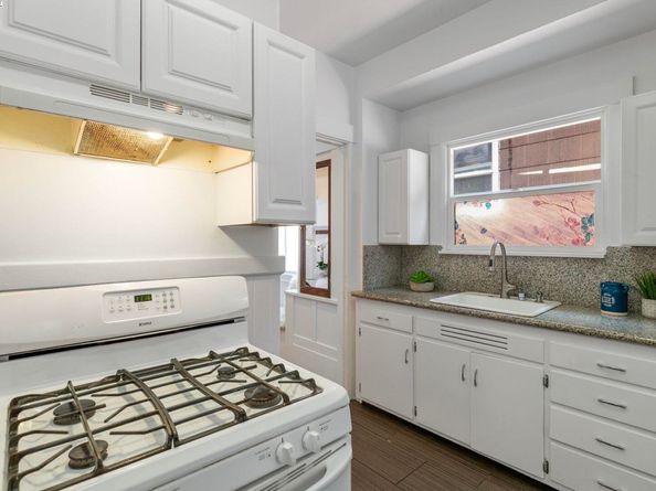 1034 E 21St St, Oakland CA 94606