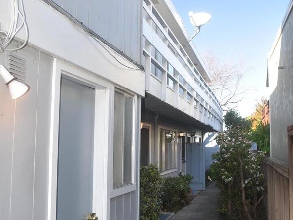 4327 Montgomery Street, Oakland CA 94611