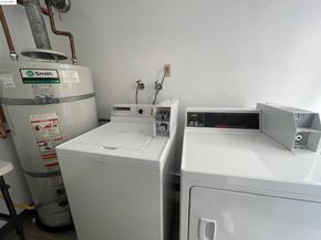 4327 Montgomery Street, Oakland CA 94611