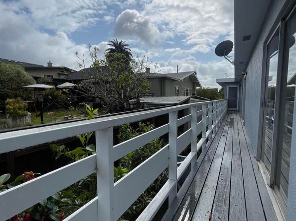 4327 Montgomery Street, Oakland CA 94611