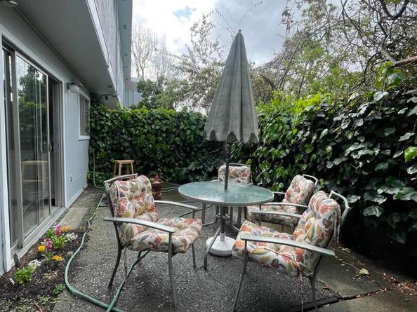4327 Montgomery Street, Oakland CA 94611