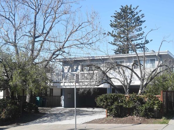 4327 Montgomery Street, Oakland CA 94611