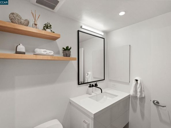 1200 65Th St 230, Emeryville CA 94608