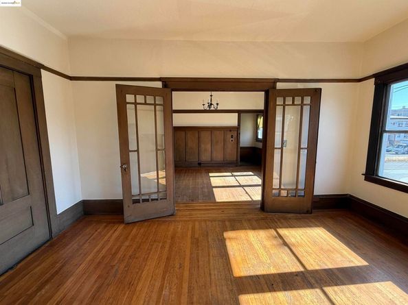 3999 Clarke, Oakland CA 94609