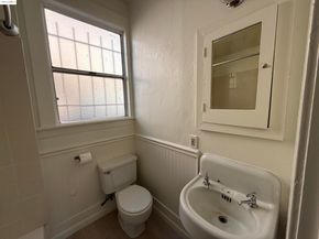 3999 Clarke, Oakland CA 94609