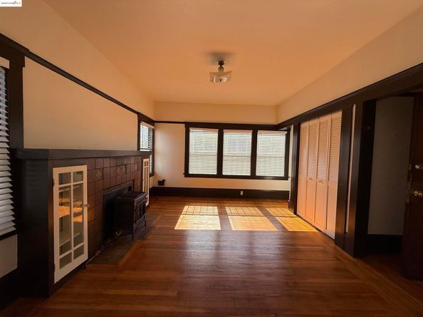 3999 Clarke, Oakland CA 94609