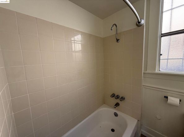 3999 Clarke, Oakland CA 94609