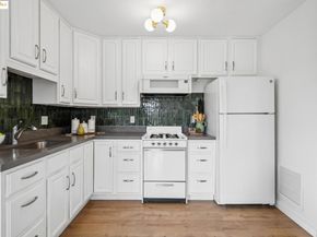 6951 Chambers Dr, Oakland CA 94611