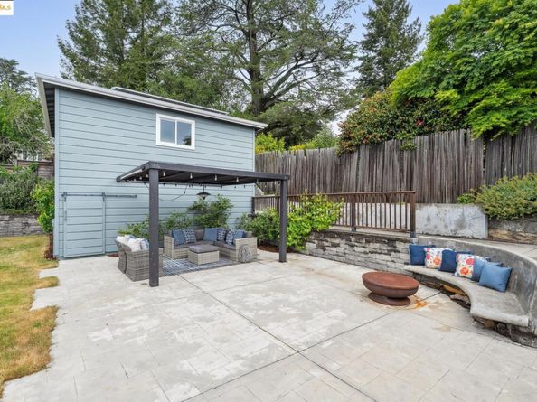 6951 Chambers Dr, Oakland CA 94611