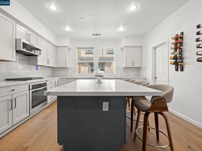 1147 Martin Luther King Dr, Hayward CA 94541