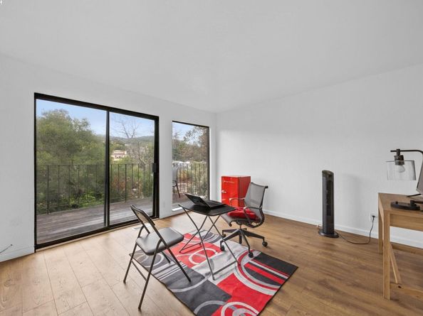 3660 Oak Knoll Blvd, Oakland CA 94605