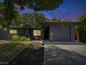 2082 Overhill Rd, Concord CA 94520