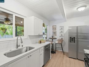 2082 Overhill Rd, Concord CA 94520