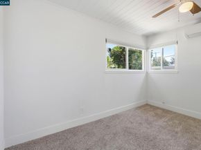 2082 Overhill Rd, Concord CA 94520