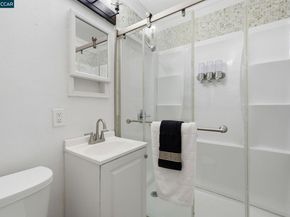 2082 Overhill Rd, Concord CA 94520