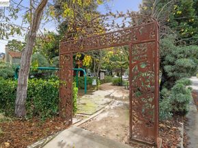 3039 Halcyon Court, Berkeley CA 94705