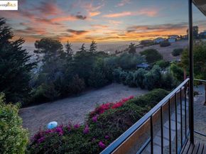 2421 Crestview Ct, San Leandro CA 94578