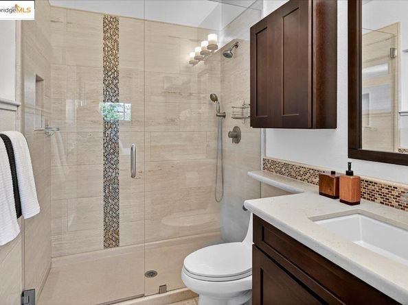 2421 Crestview Ct, San Leandro CA 94578