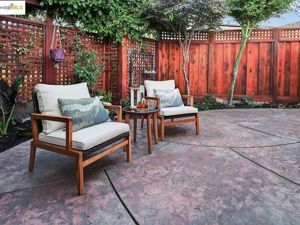 2421 Crestview Ct, San Leandro CA 94578