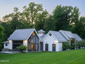 865 Hollow Tree Ridge Road, Darien CT 06820