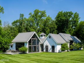 865 Hollow Tree Ridge Road, Darien CT 06820