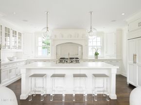 865 Hollow Tree Ridge Road, Darien CT 06820