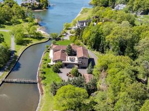 41 Meadow Wood Drive, Greenwich CT 06830