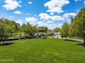 41 Meadow Wood Drive, Greenwich CT 06830