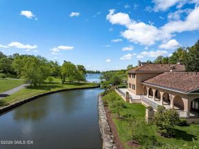41 Meadow Wood Drive, Greenwich CT 06830
