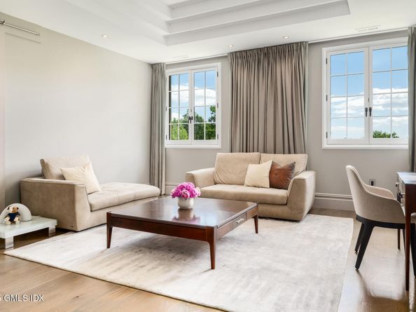41 Meadow Wood Drive, Greenwich CT 06830