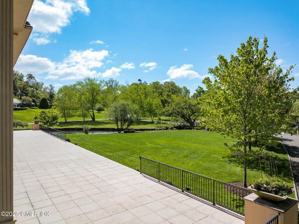 41 Meadow Wood Drive, Greenwich CT 06830