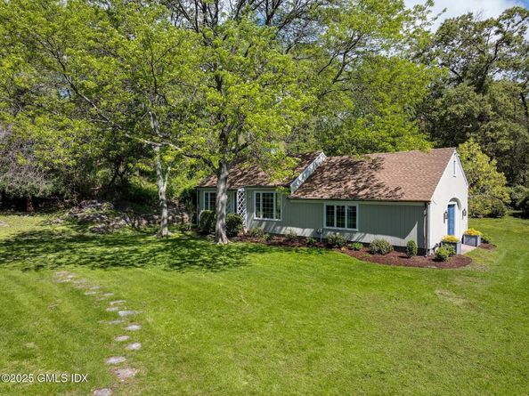 41 Meadow Wood Drive, Greenwich CT 06830