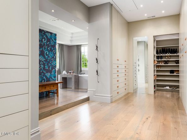 41 Meadow Wood Drive, Greenwich CT 06830