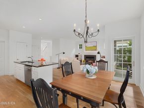 77 Havemeyer Lane 45, Stamford CT 06902