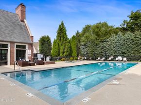 77 Havemeyer Lane 45, Stamford CT 06902