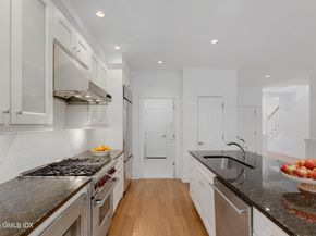 77 Havemeyer Lane 45, Stamford CT 06902