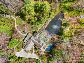 135 & 129 Zaccheus Mead Lane, Greenwich CT 06831
